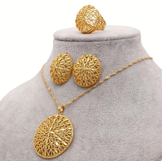 Classic Golden Round Pendant Set
