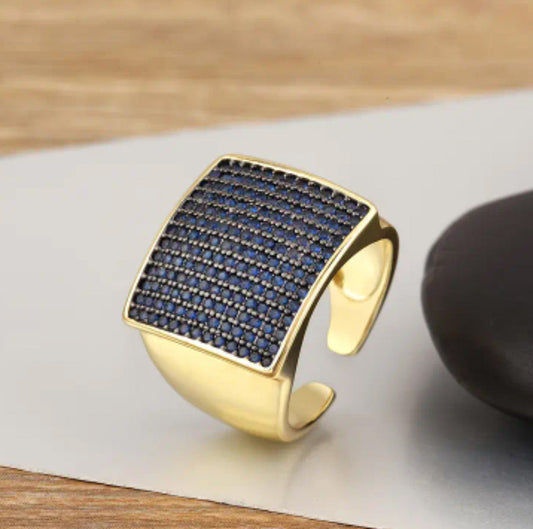 Golden square zirconium Ring-ESSENTIAS
