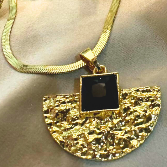 High End Designer Pendant Set – ESSENTIAS